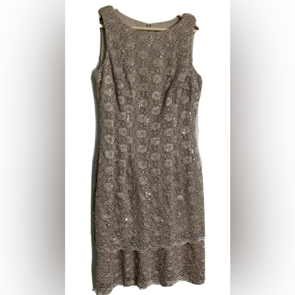 Alex Evenings Sequins Tiered Gold Bridal Cocktail Dress Sleeveless Size …